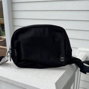 NWT Everywhere Belt Bag lululemon Large